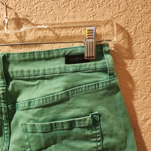 Liverpool light green shorts, size 2 - Picture 8 of 11